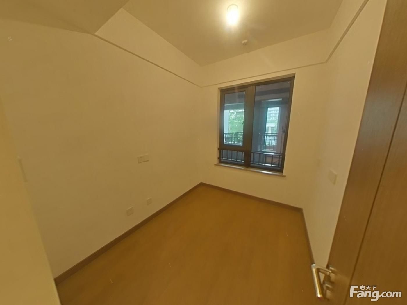 万科东之滨 三室 户型方正 物业好