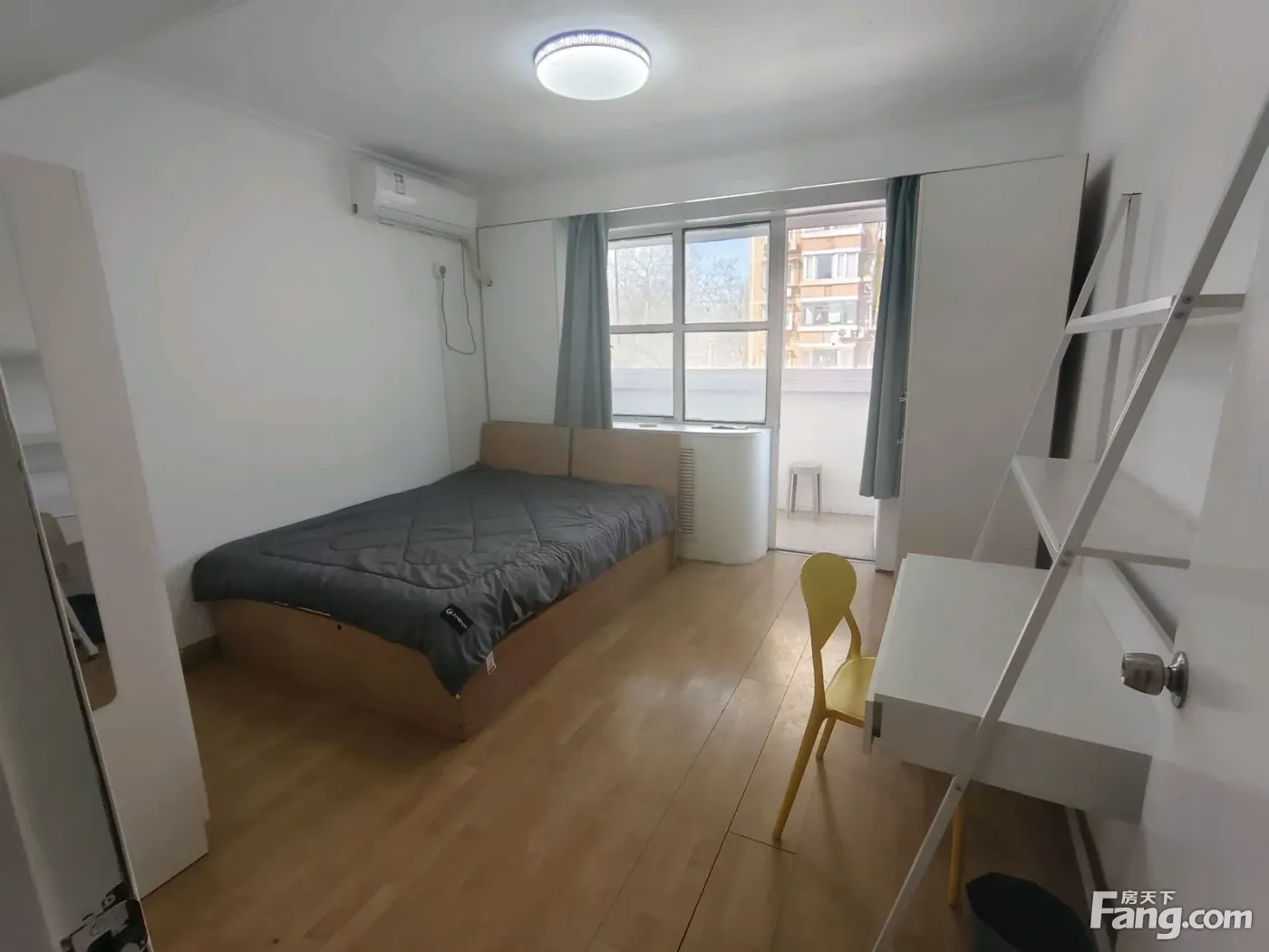 北三环中路43号院,板3号楼,电梯3层,出行方便