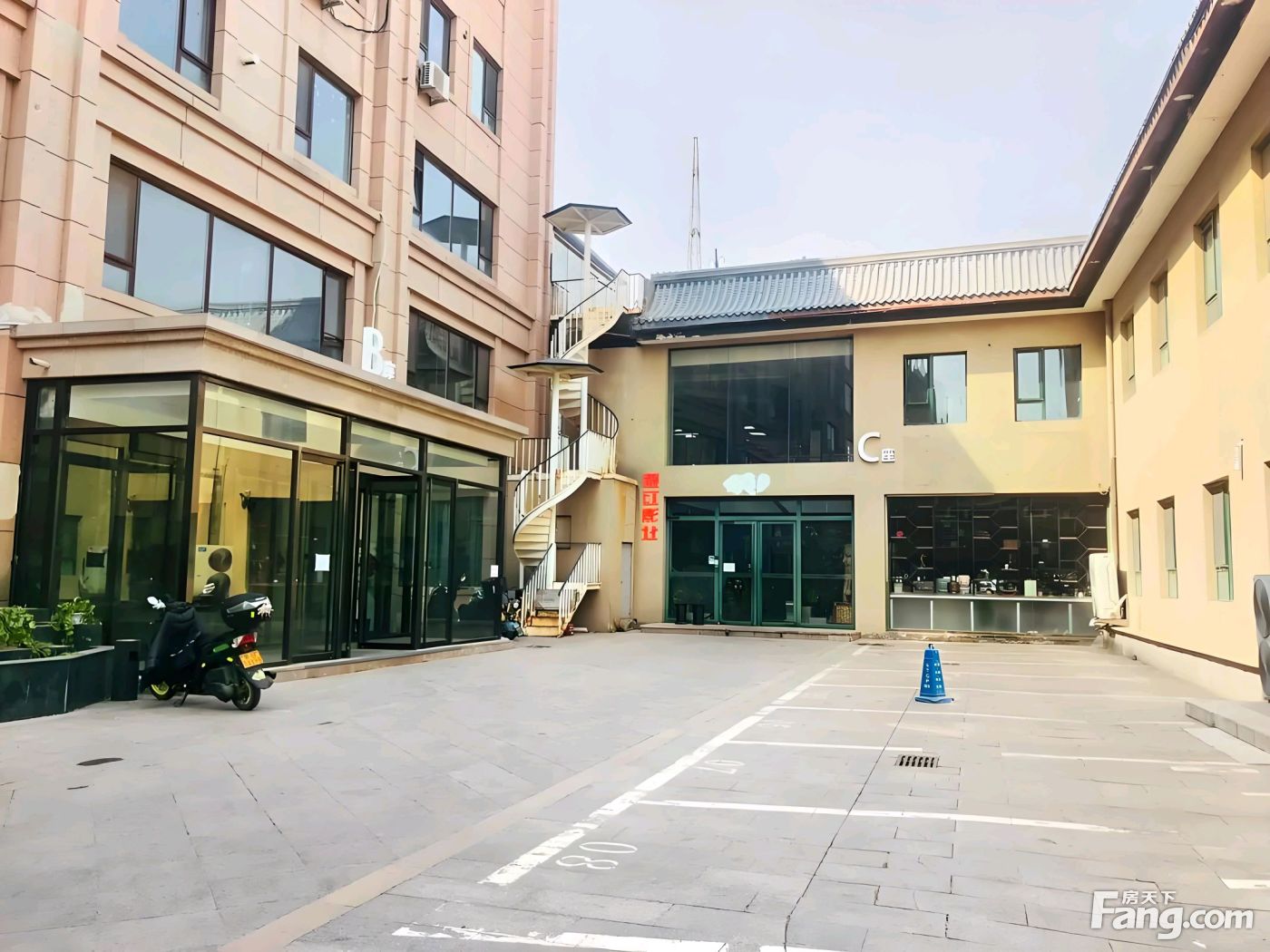 高碑店103平独立洗手间随时入住5000元/月