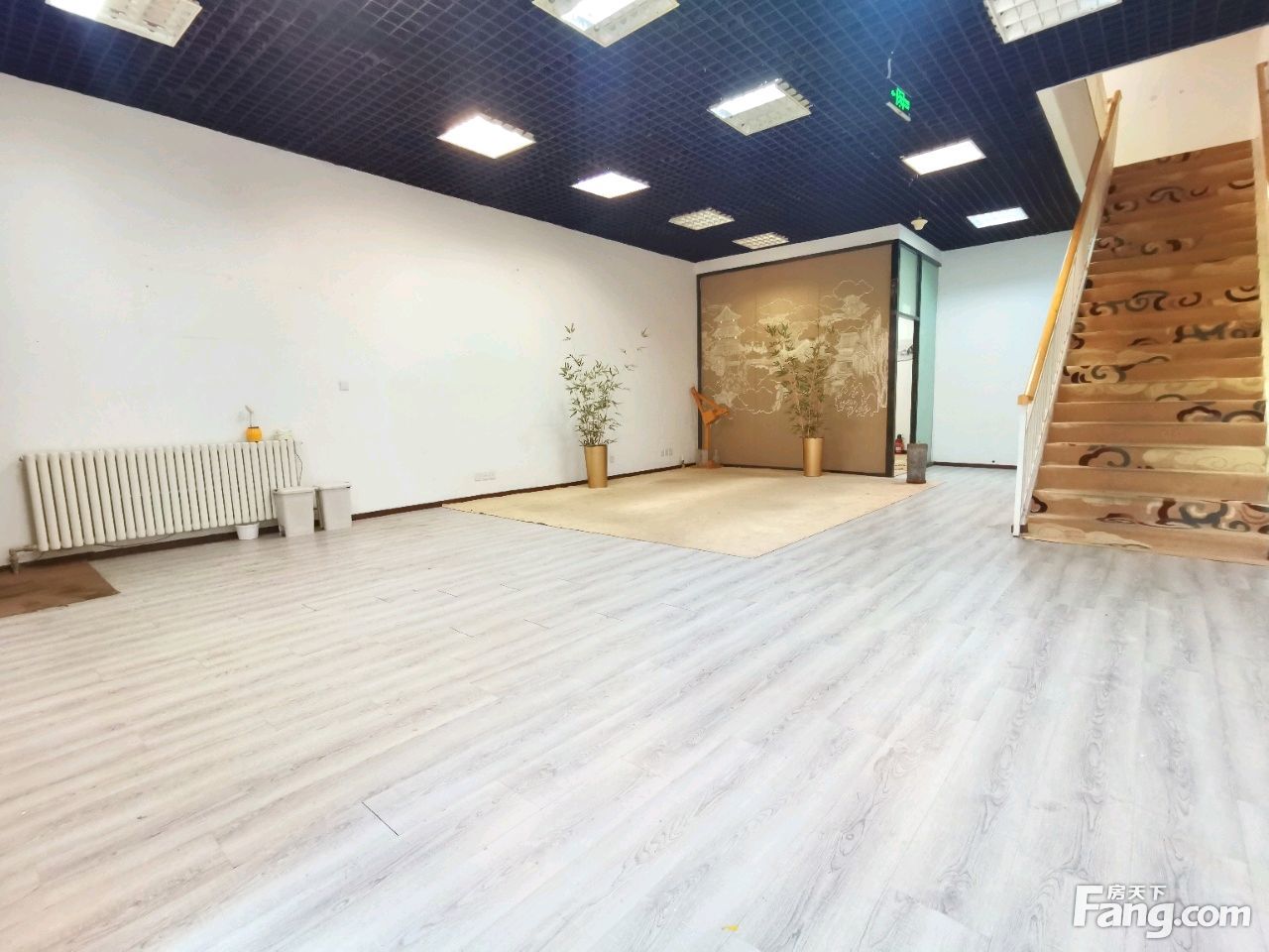 东五环广渠路 高碑店艺术区421平临街独栋 急租