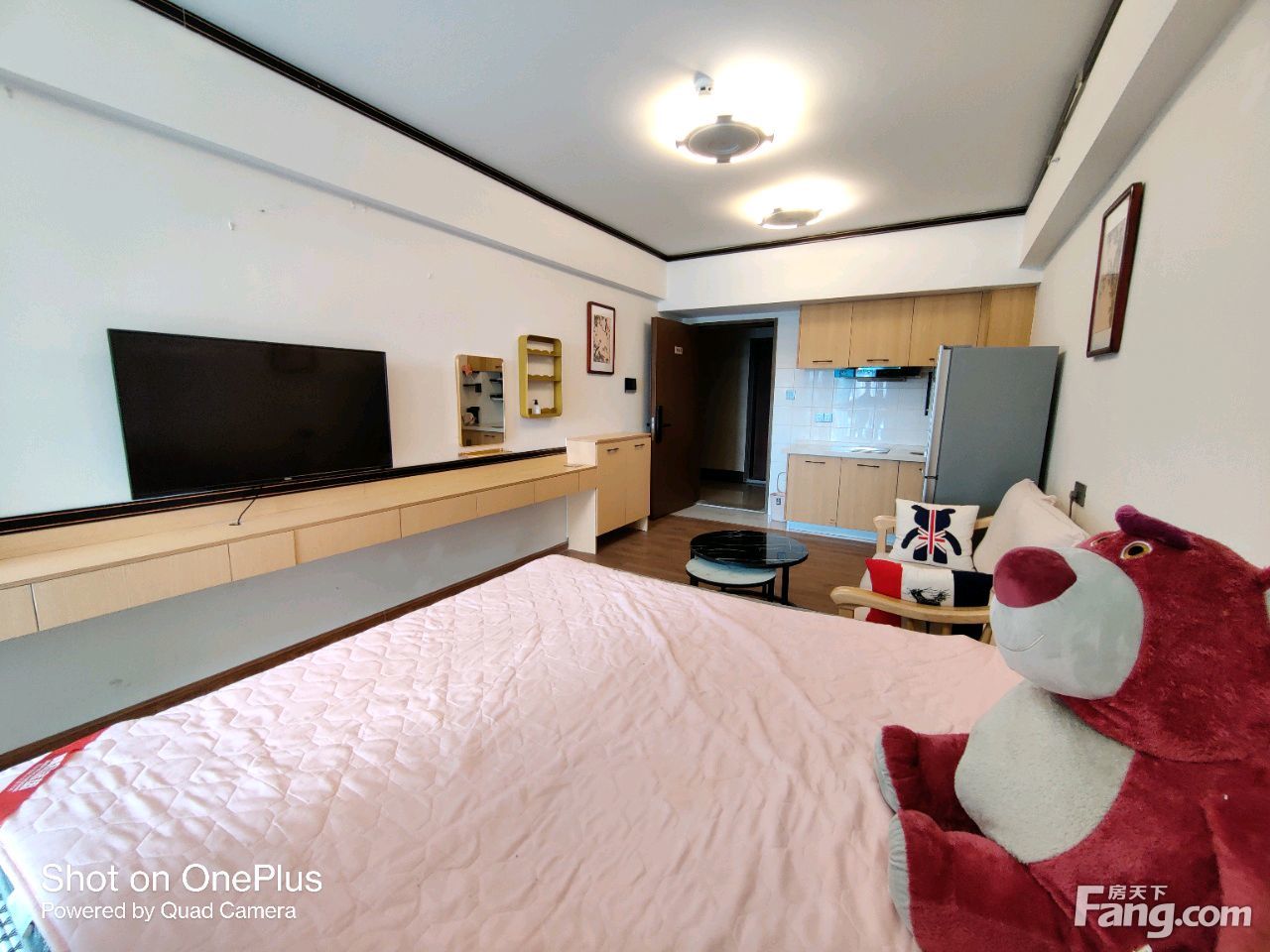 大悦公寓14楼一房一厅一卫南面阳台带家具家电齐全!拎包入住