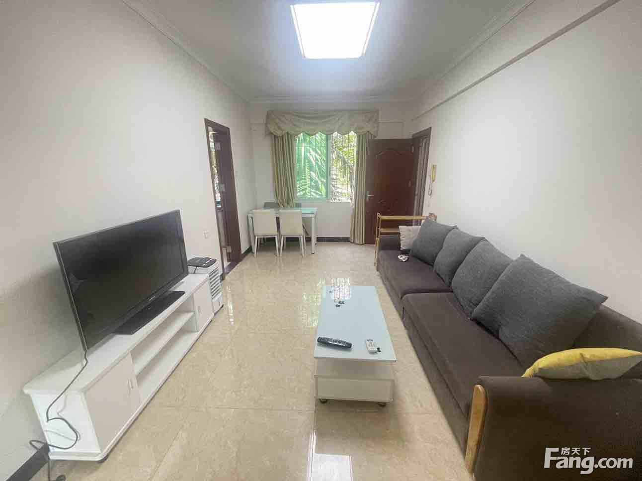 德怡居 2室2卫2厅 78平精装修 4300元/月