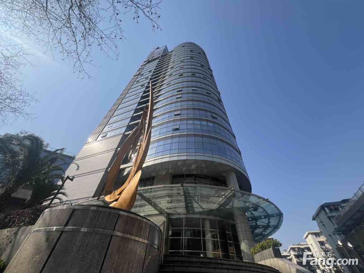 庆春路沿线嘉德广场160方 3+1隔断有上下水 边上广利大厦