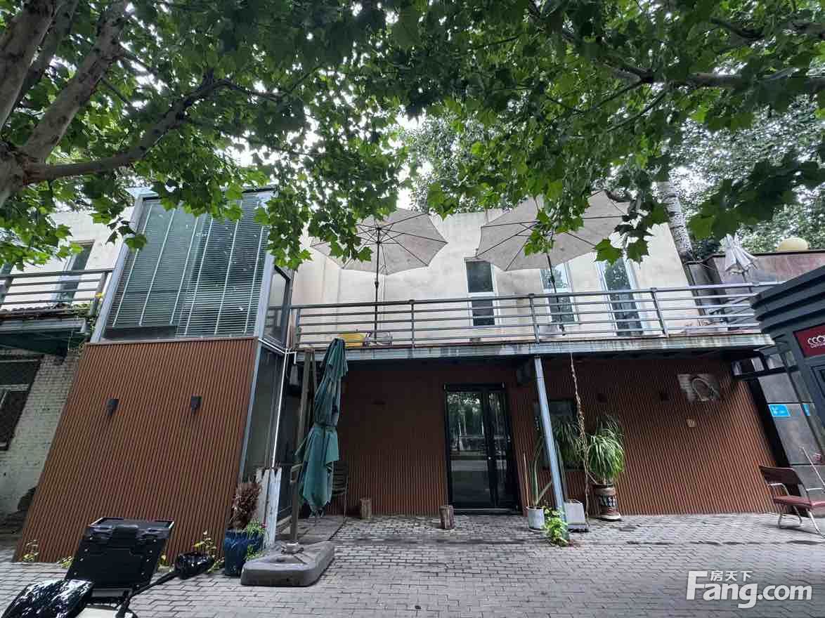 马泉营万荷艺术区 新出临街独栋 精装 停车便利