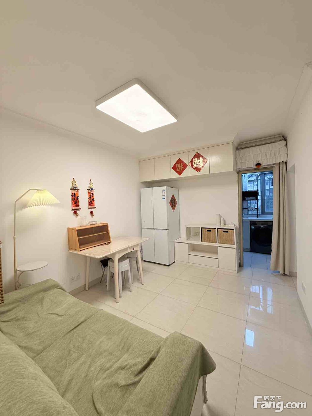 南油精装两房,应届大学生租房免佣,周年活动五折