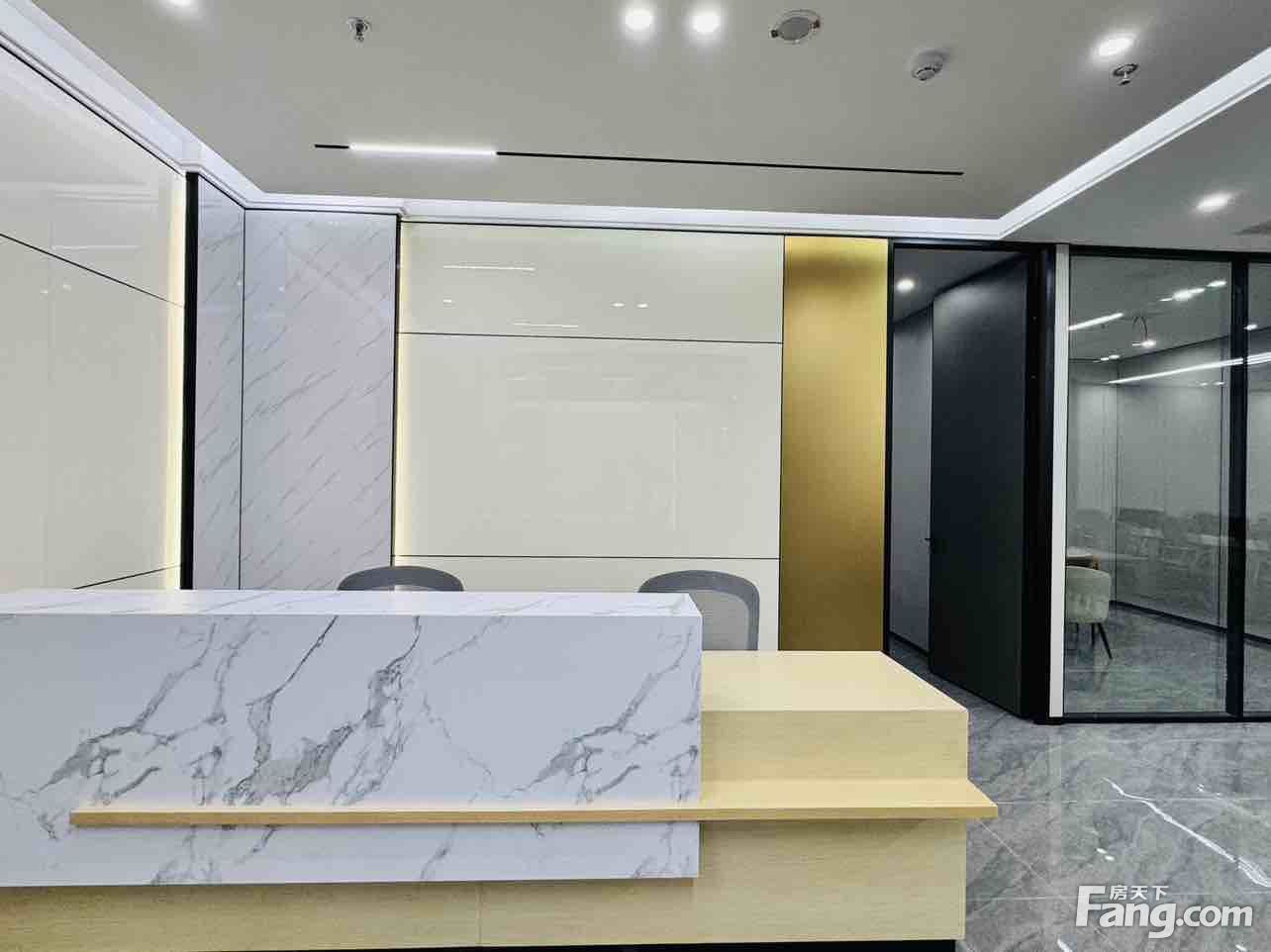 湖景双地铁口 梅溪湖中轴CBD 中建亿达宝铂金茂大厦金茂北塔