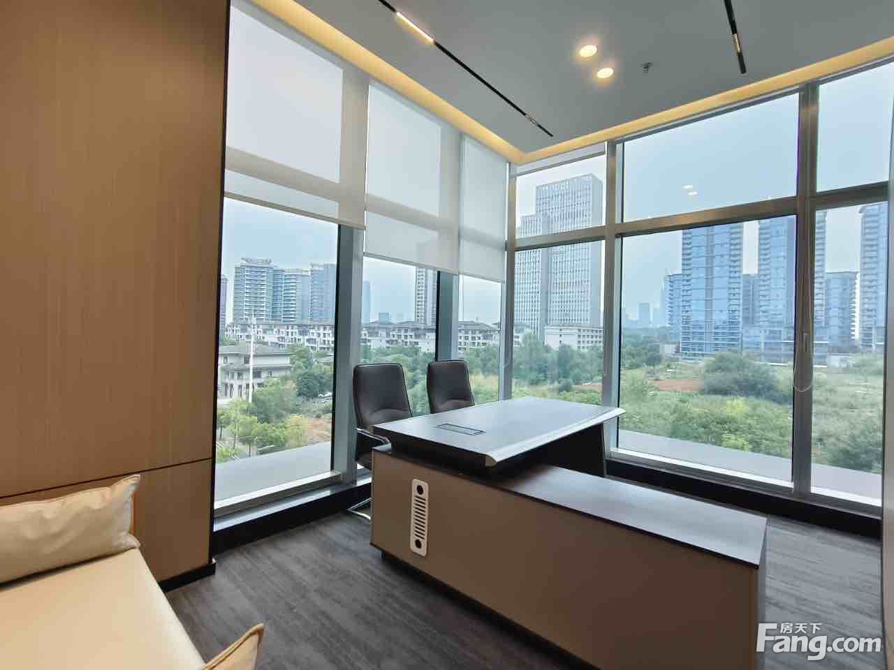 兴隆湖北岸6900含物业丨3隔间14工位丨北航成都创新科技园