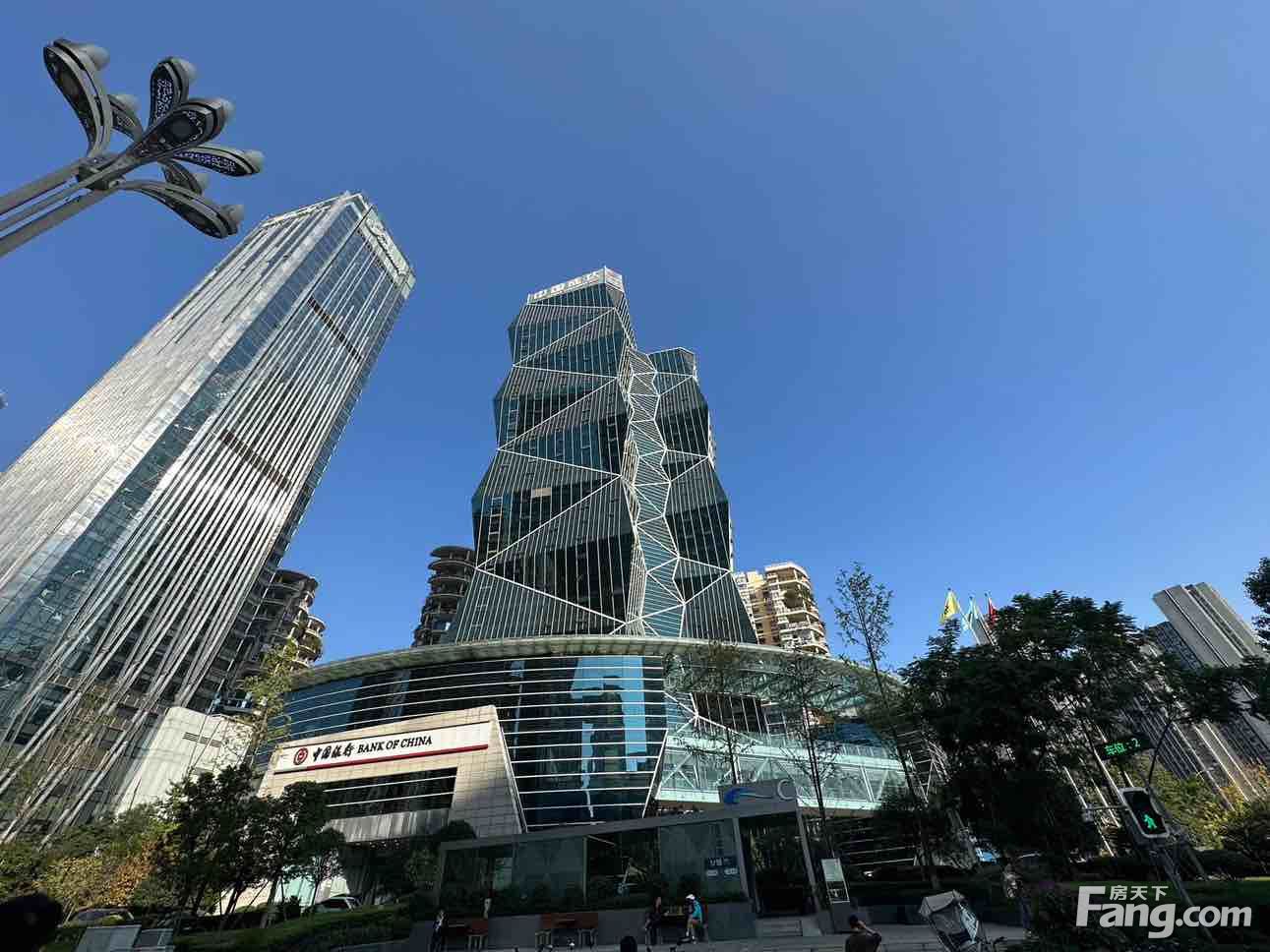 世纪城地铁口丨电梯口双面采光 6隔间53工位丨成达大厦