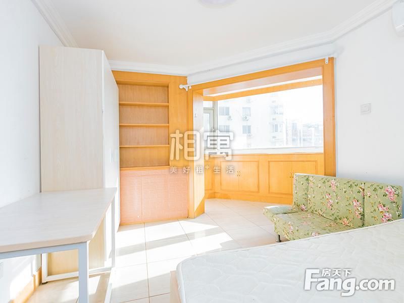 亚运村小营·阳明国际公寓·中楼层·3居室·主卧