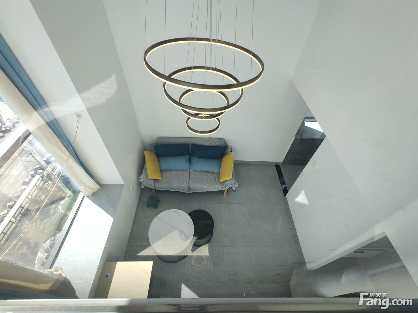 金茂3室设计loft公寓 端头采光好 家电家具齐全