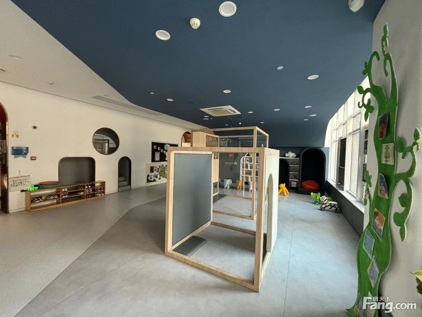 北京亦庄丨出租4100平独栋 可做幼丨儿丨园丨 带院带厨房