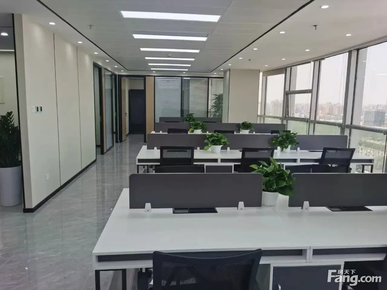 酒仙桥 高家园站 宏源大厦 年底特价 2 精装拎包入住