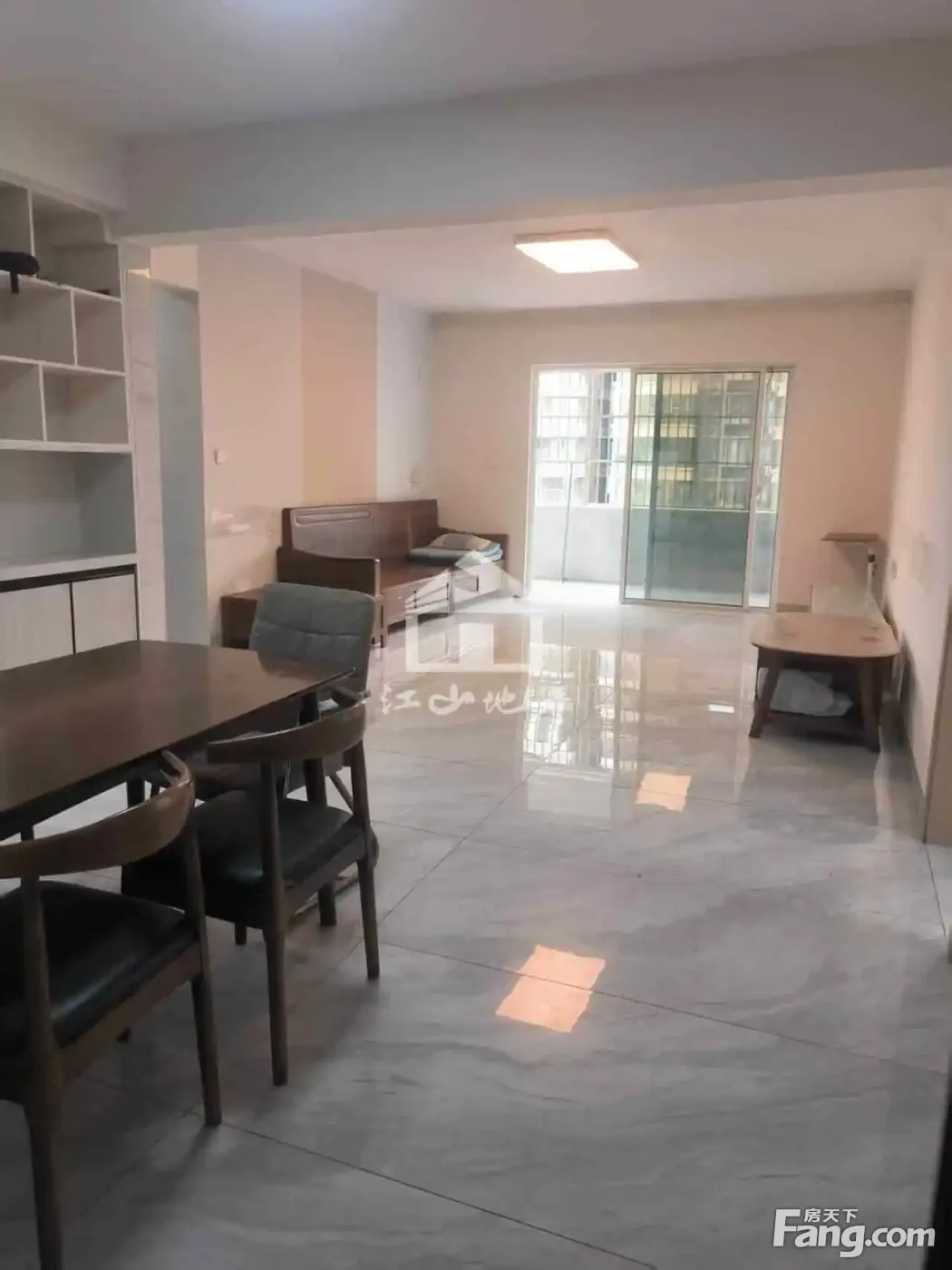 广西建机公司第二生活区4房2厅精装修2000元