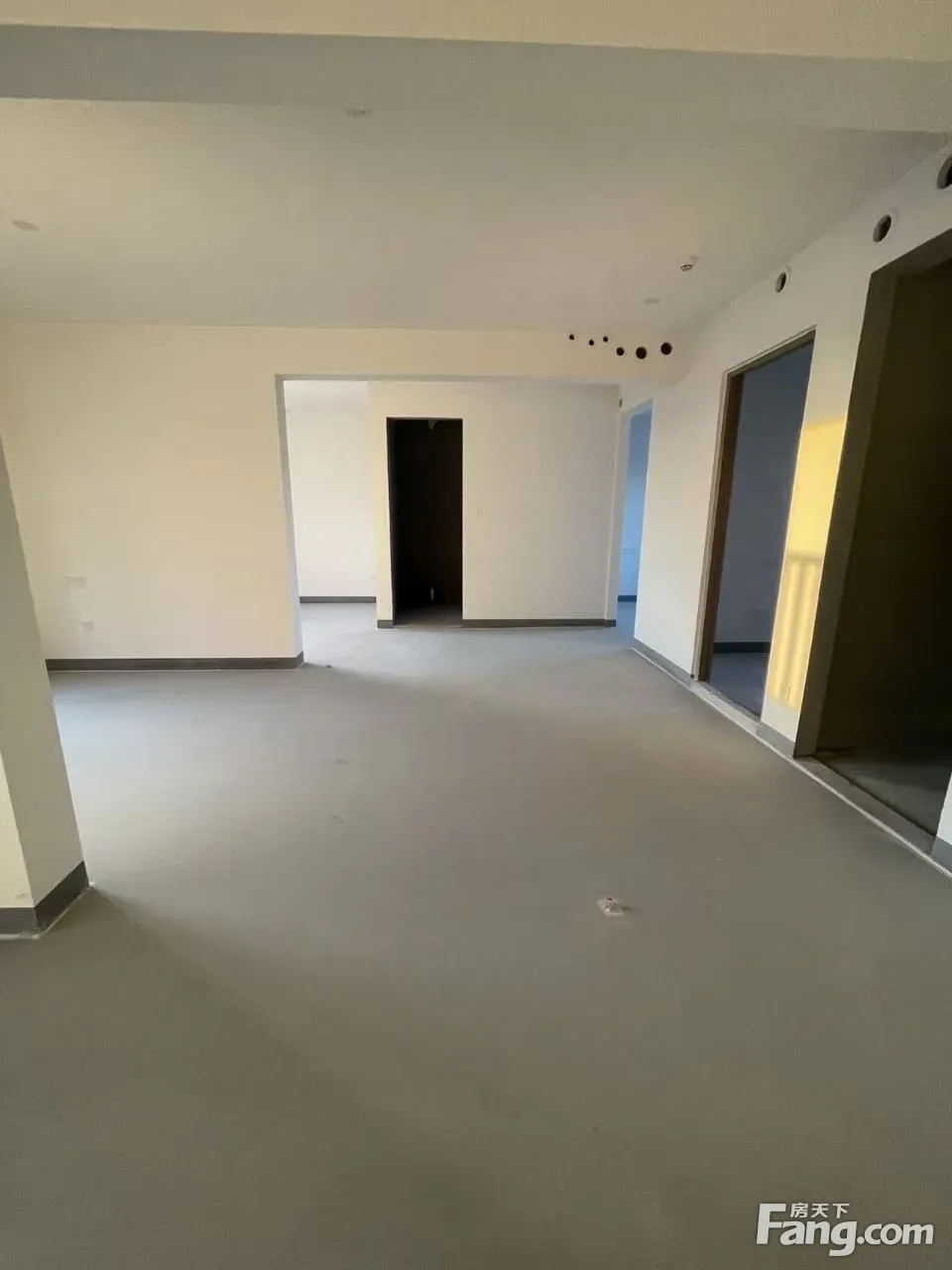 江北江北北区滨河沁月府毛坯整租