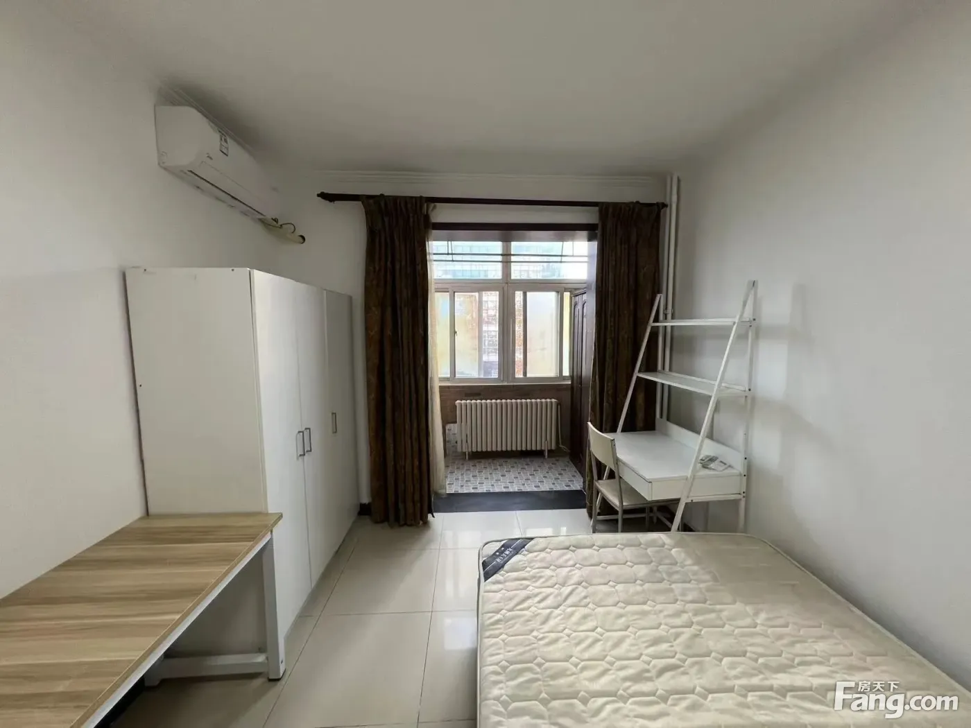 北三环中路43号院 3室1卫 20平精装修 3600元/月