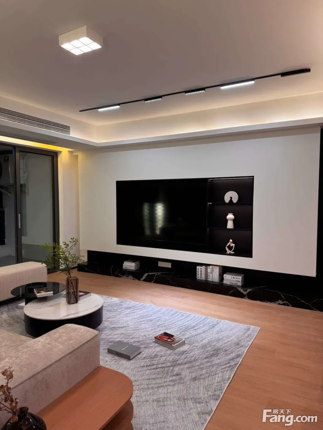 珠江帝景赏湖轩 1 房 133 方 品质小区 交通便利