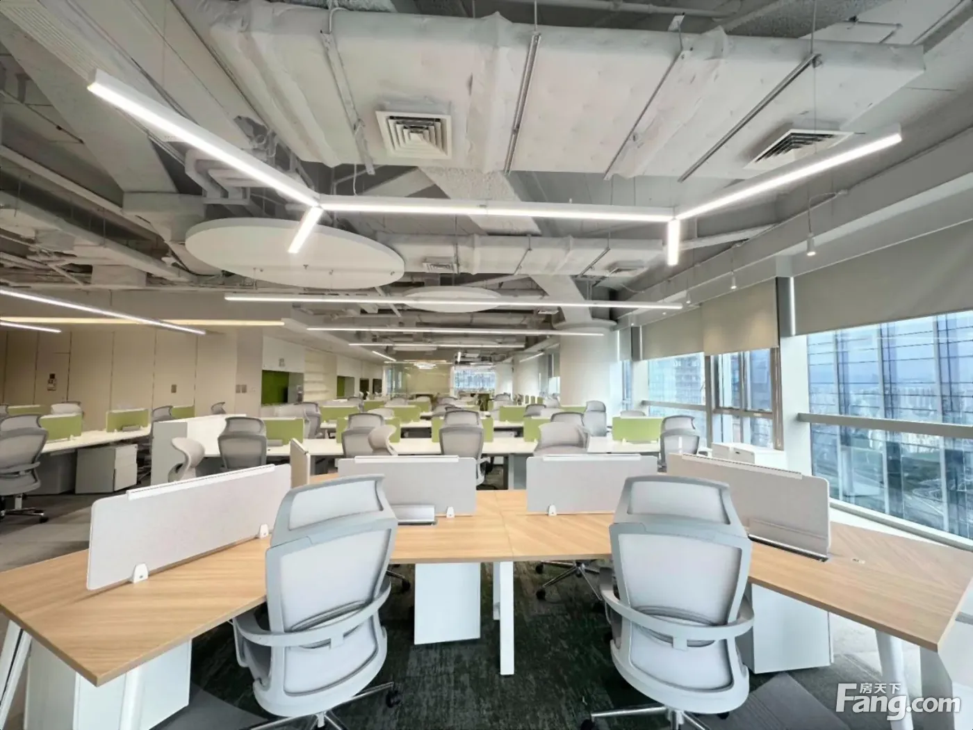 设计传媒公司房源 24空调 福年广场大半层出租 8米层高