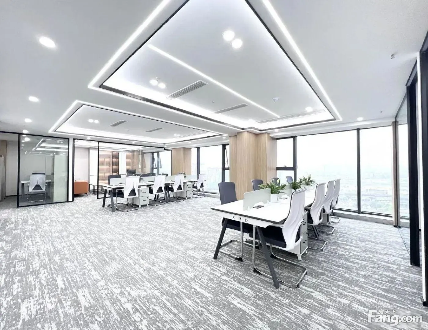 选·大源国际纯写栋!4隔间20卡位·天府三街!