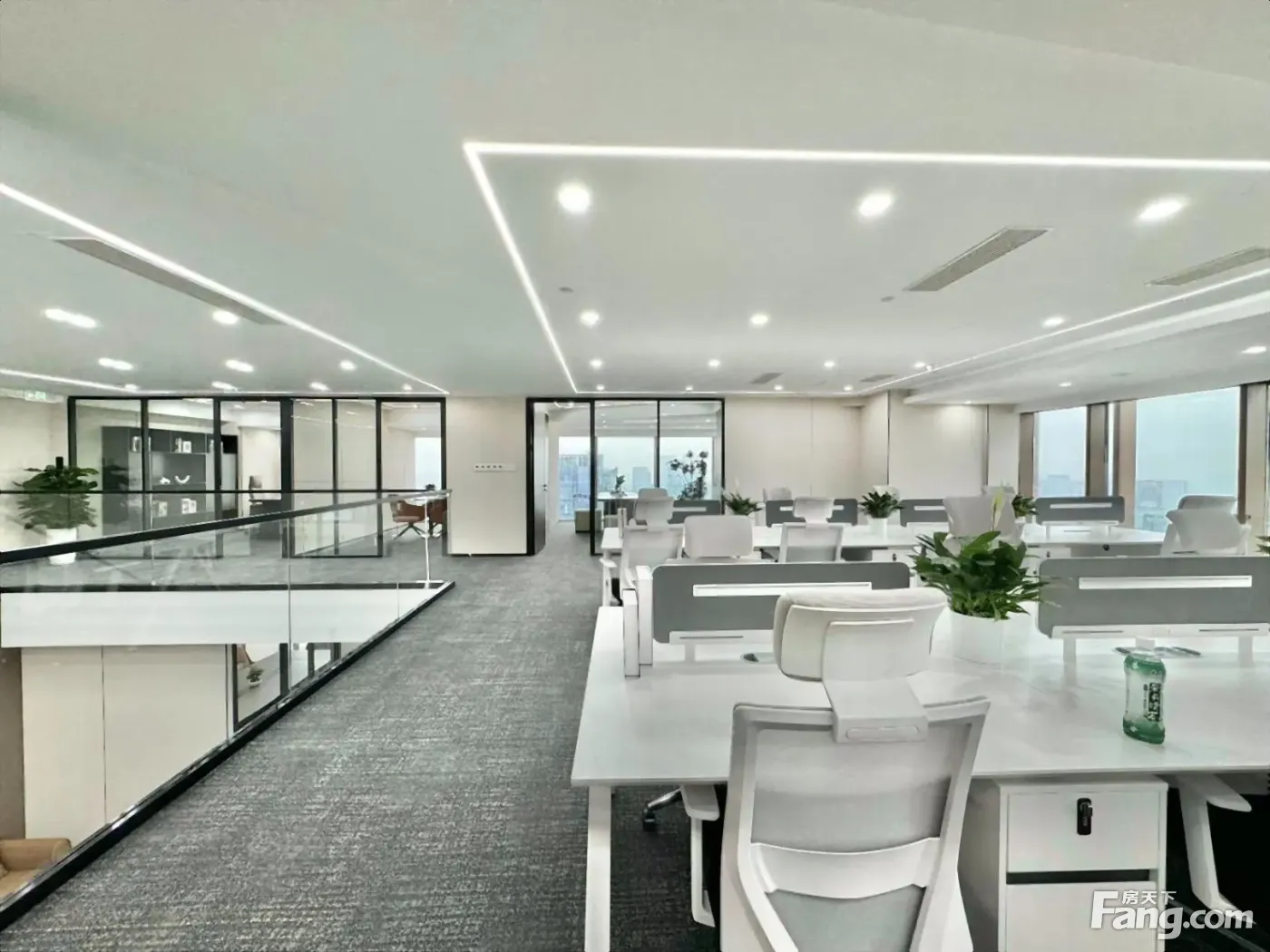 顶楼视野租一层送一层!天祥广场500平新中式商务风 通威国际