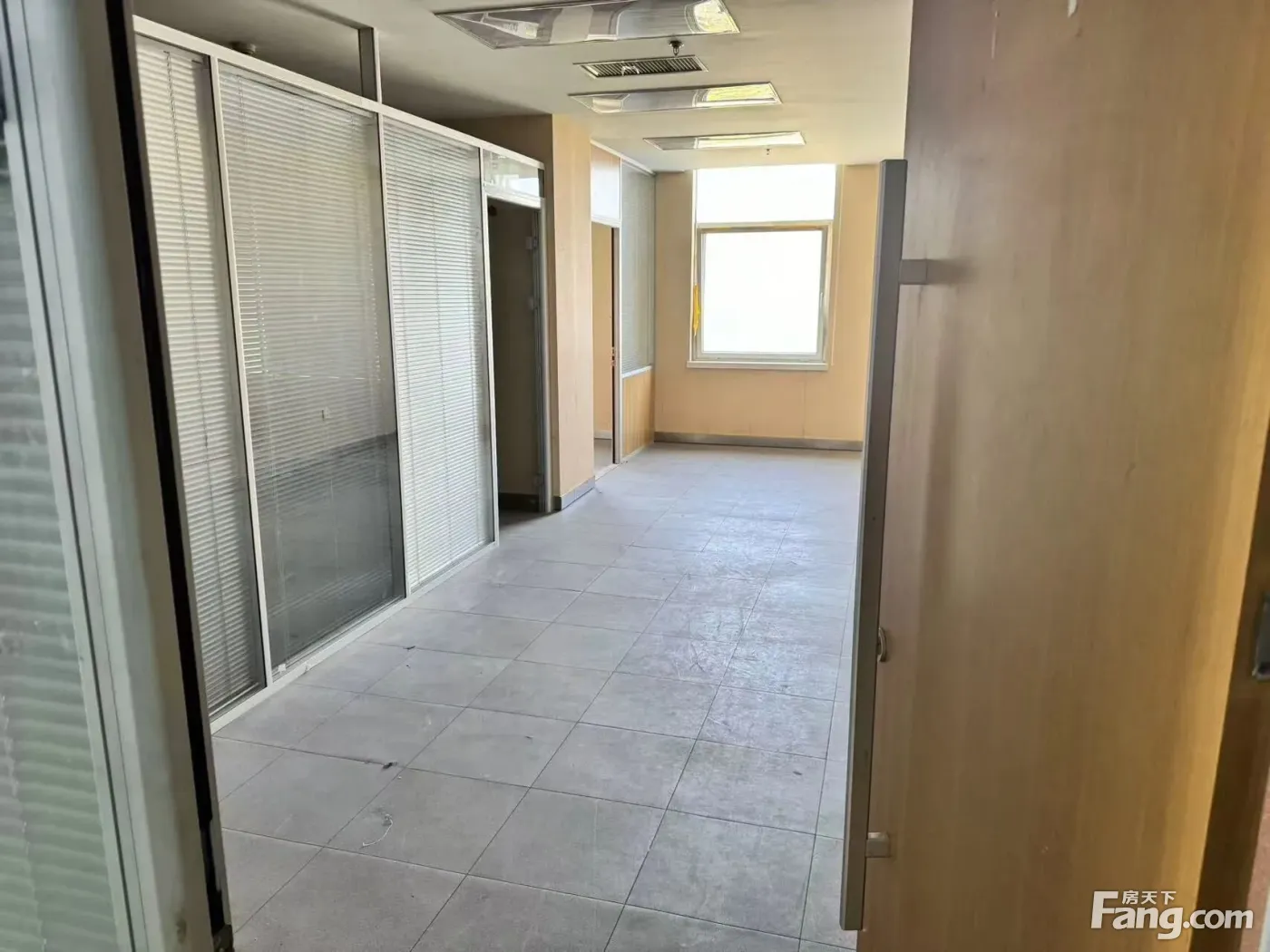 北清路自贸区新材料大厦单价2元/平米 含发票 户型方正
