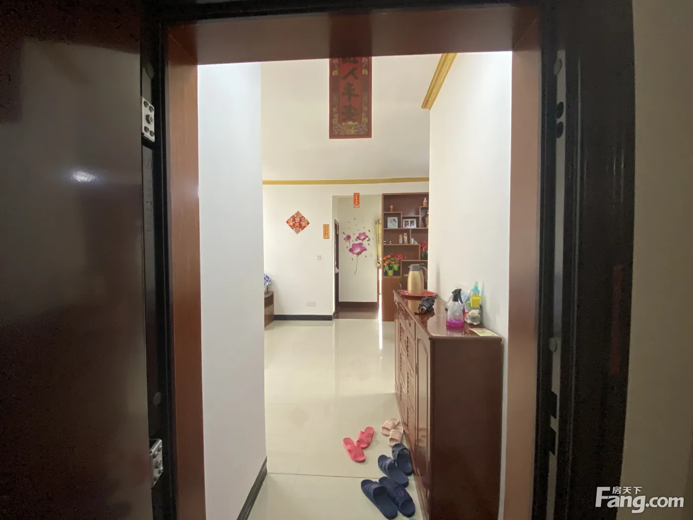 融晟公园大地南宁国际商业贸易中心3房2厅1600元