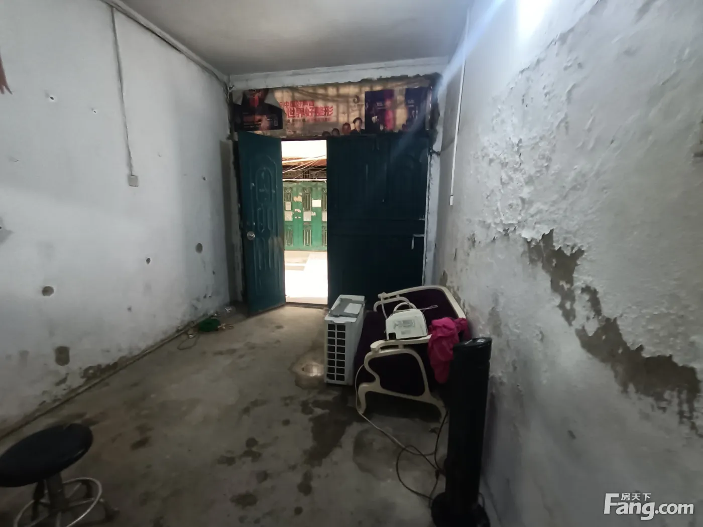 新阳路3房1厅700元