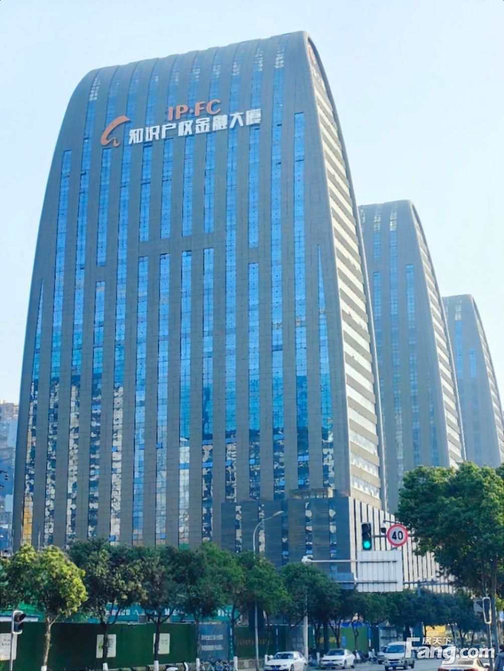 天府五街特价9999丨电梯口 4隔间27工位丨知识产权大厦