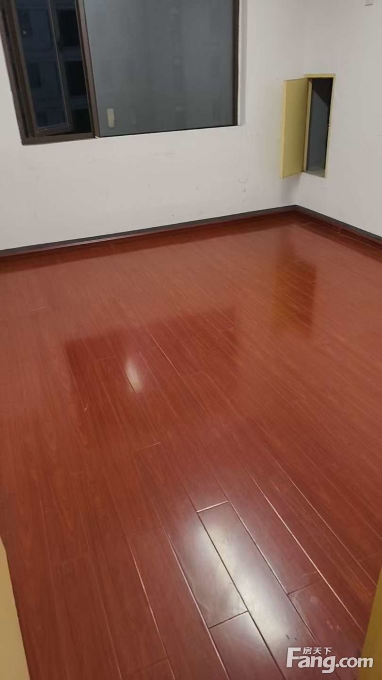 鄞州邱隘明湖花苑四期简装修整租