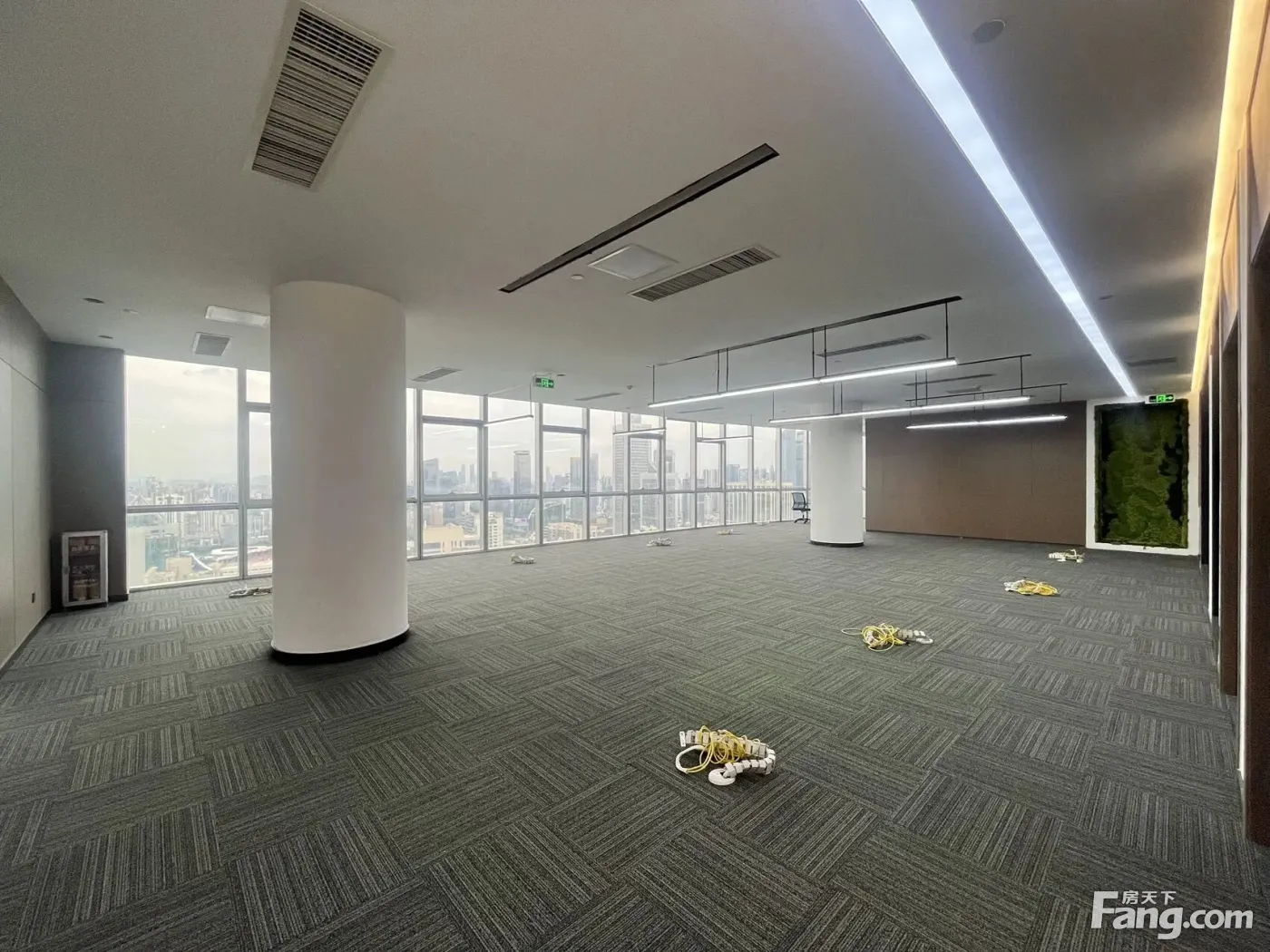圣丰广场 557方 豪华装修 高层靓景 视野开阔无遮挡