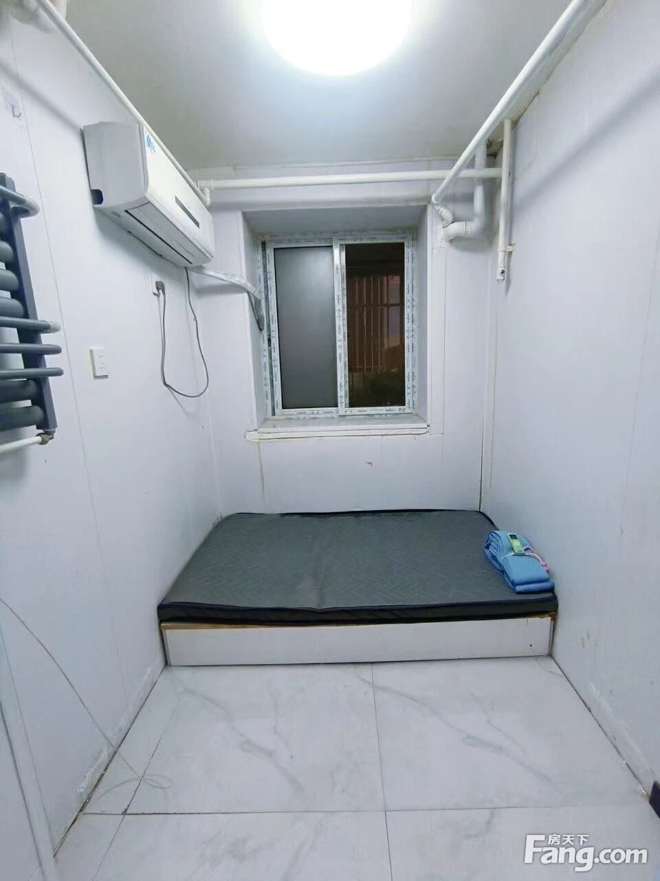 朝阳门 东四十条 工体西里 单间1600元 随时入住 有空调