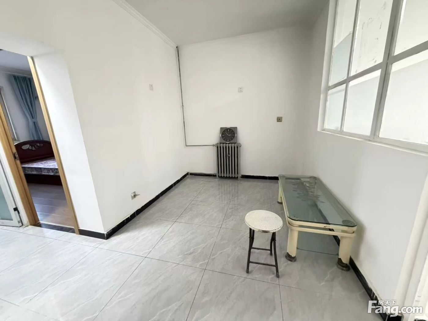 沙河展思门路南北通透三居 精装修低层月租2800