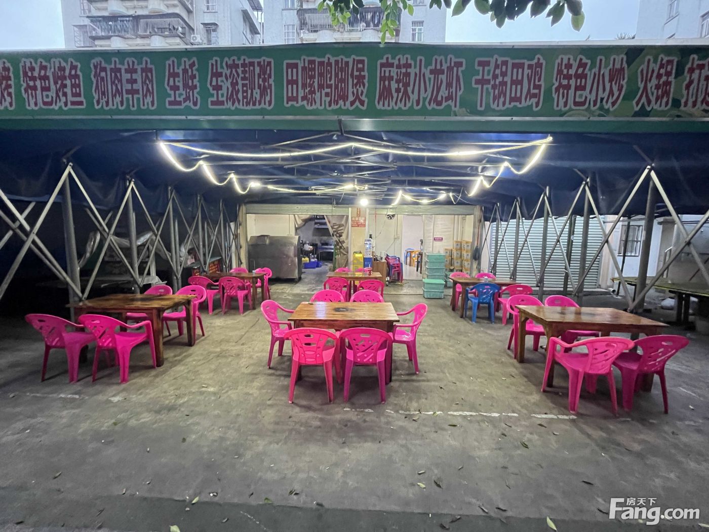 重工集团明秀路生活区沿街商铺,靠近KTV