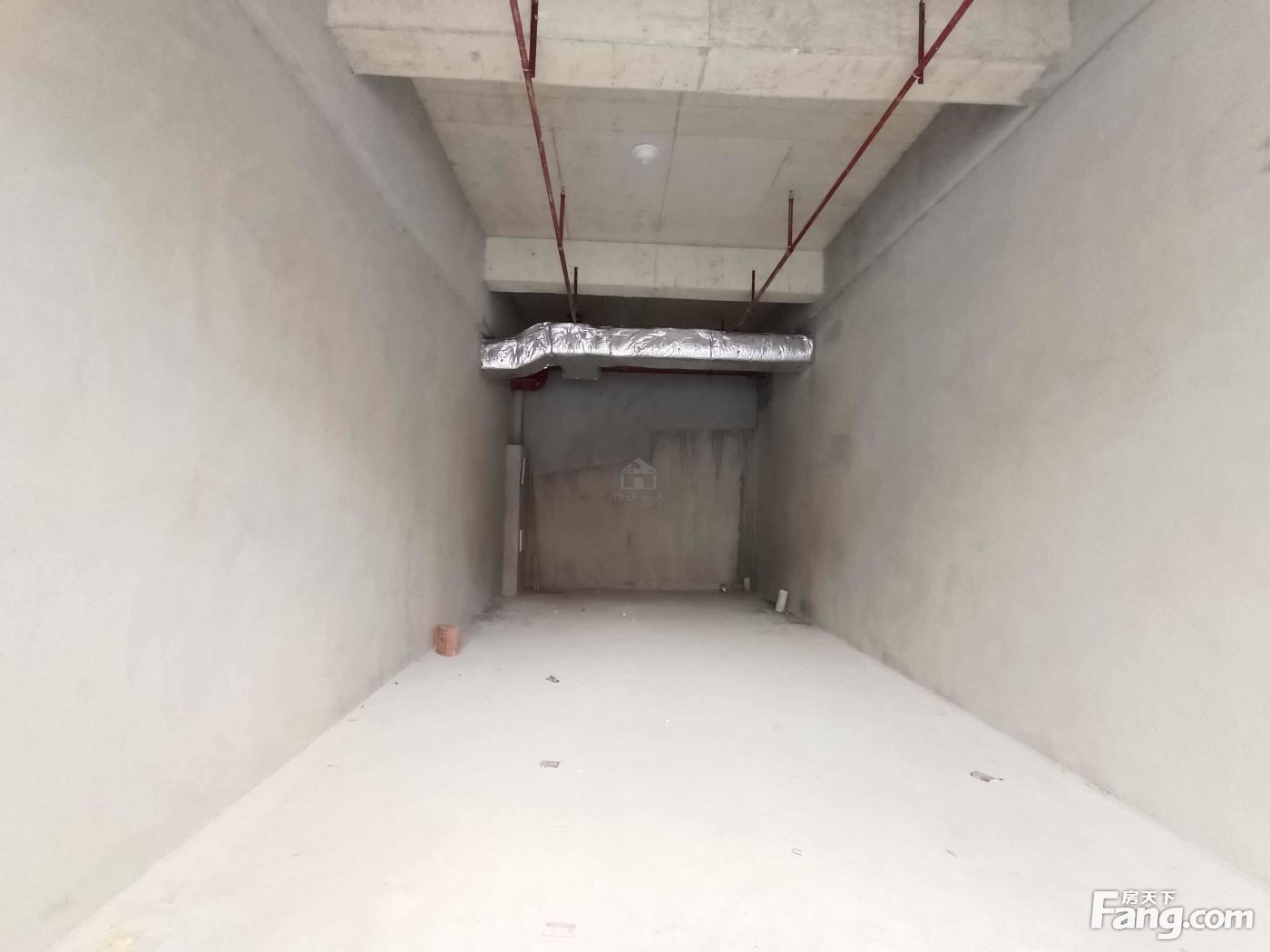 麒麟伴江悦创业路小学正对十字路口