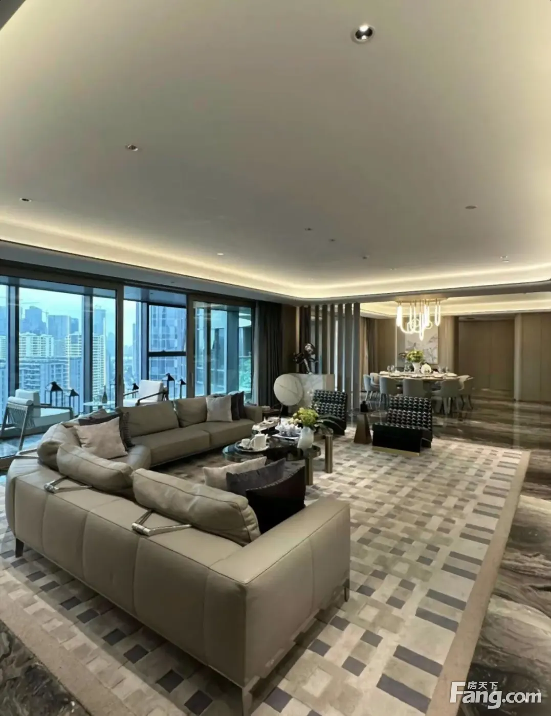 融创外滩壹号院 4室带车位,业主次出租