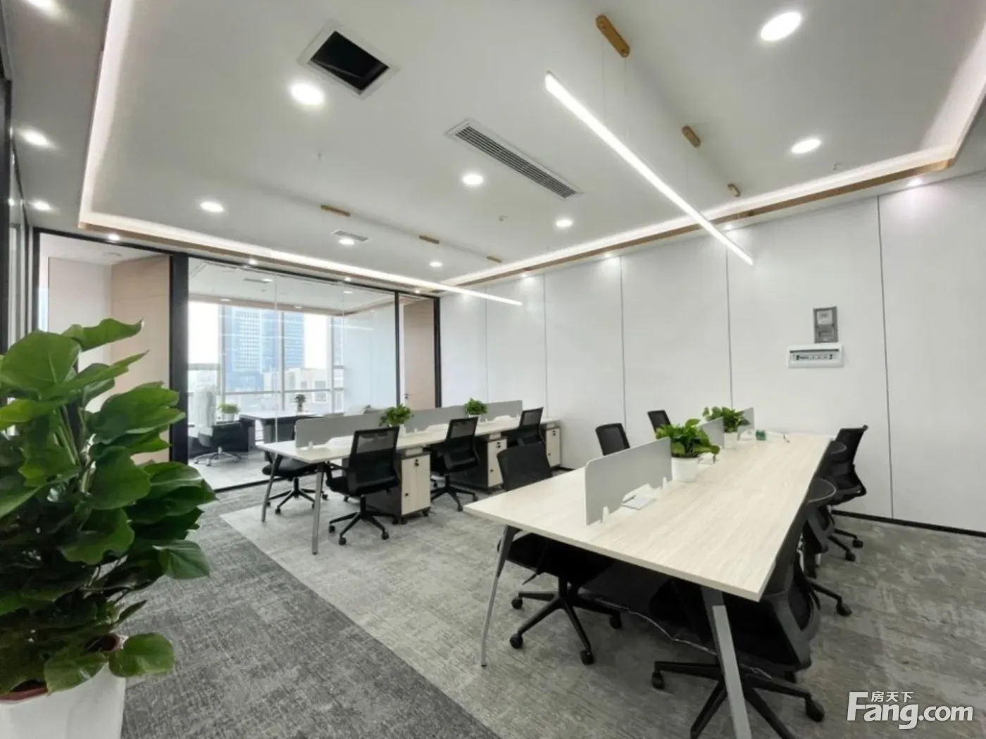 双线市二医院!3隔间12工位 仅租5000元丨超高利用率