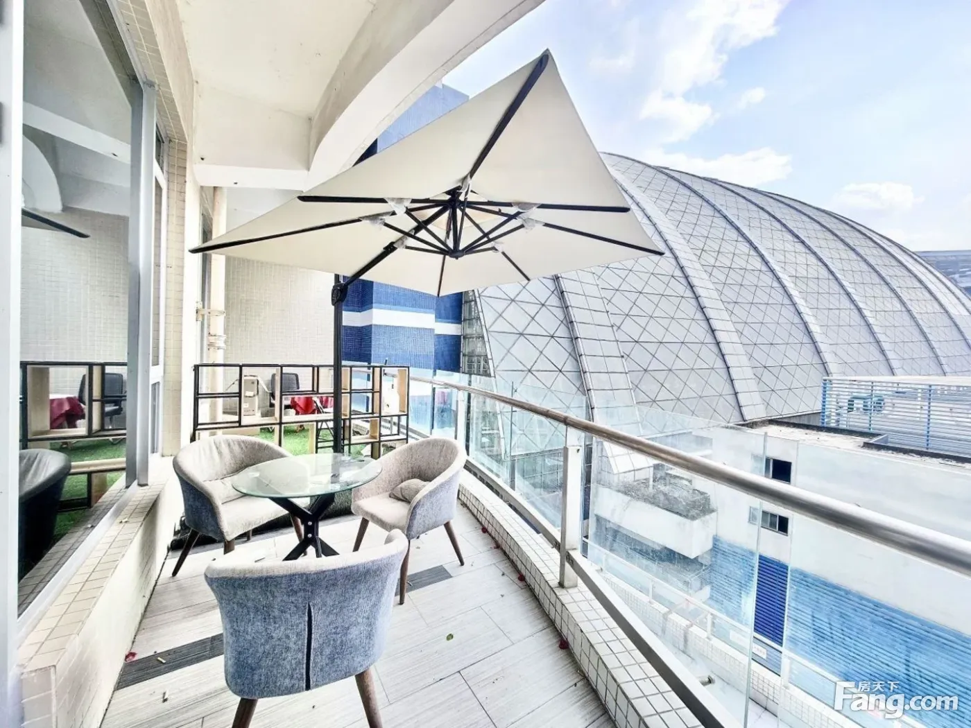 清盘特价3500元丨4隔间12工位丨带阳台户型丨不限时空调