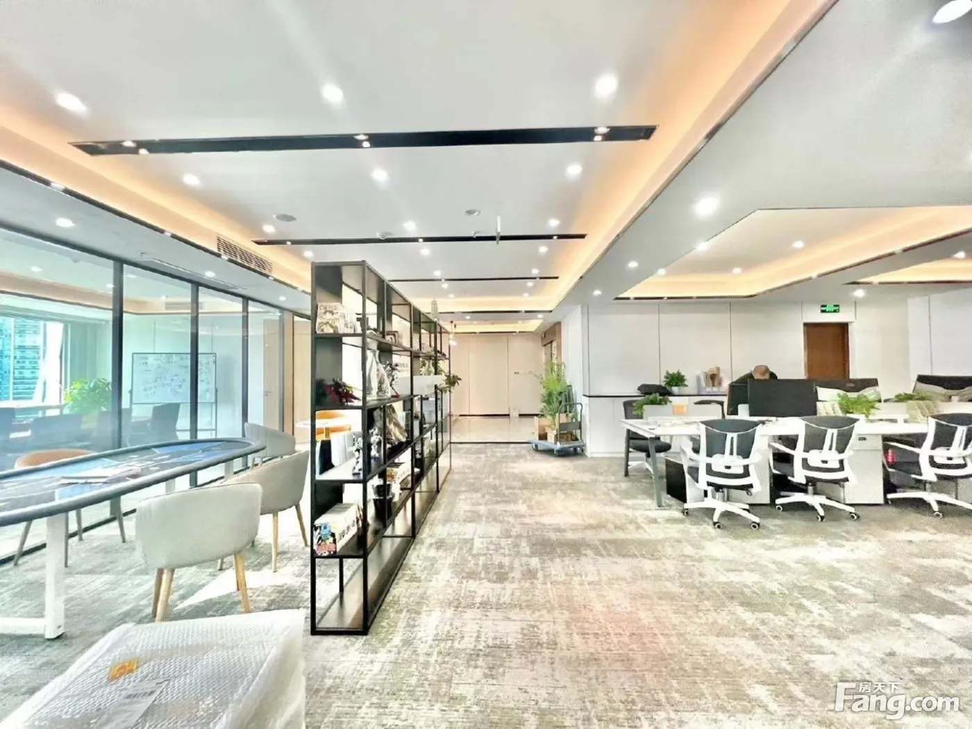 金融城匠心之作丨10隔间32工位丨老总室奢华朝南丨拎包入住