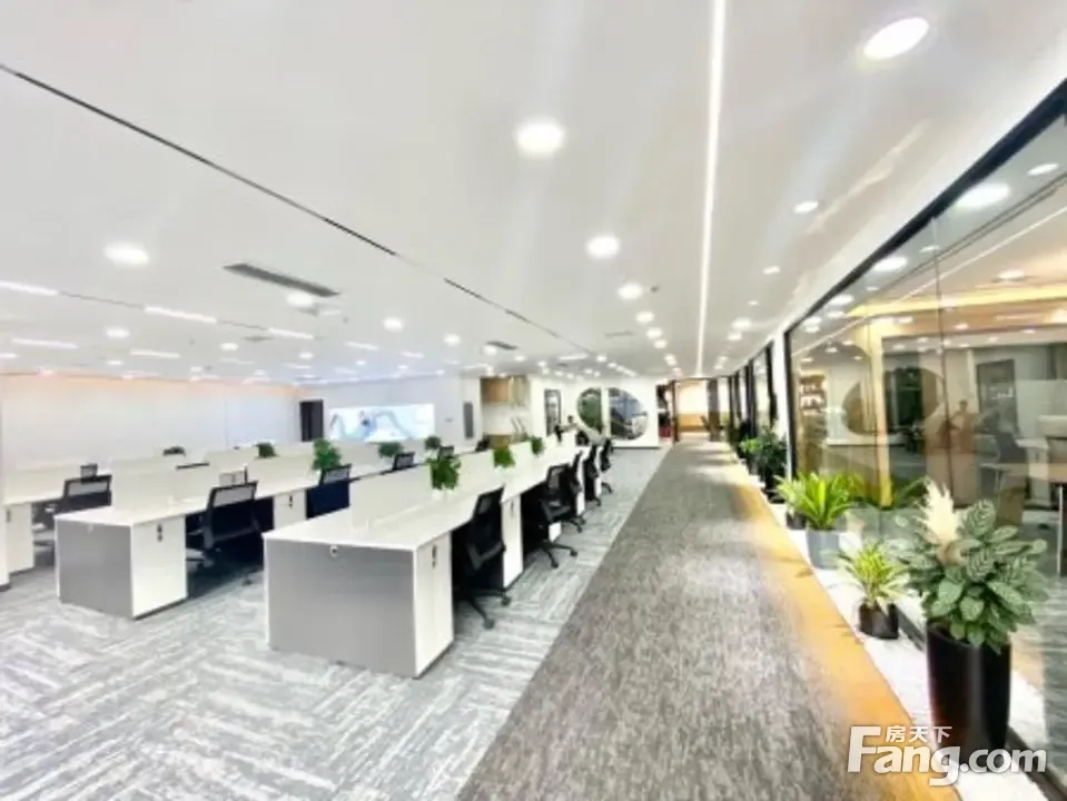 免佣选址送免租!新中泰国际大厦大气敞亮·7隔间电梯口宜接待!