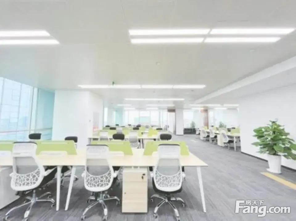 免佣成华区建设路丨万科品质客户聚集丨装修6隔间70卡位带家具