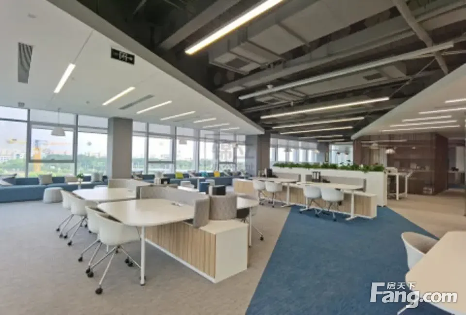 实拍电子科技大學园区!免佣入驻·300平至整栋户型·享补贴!