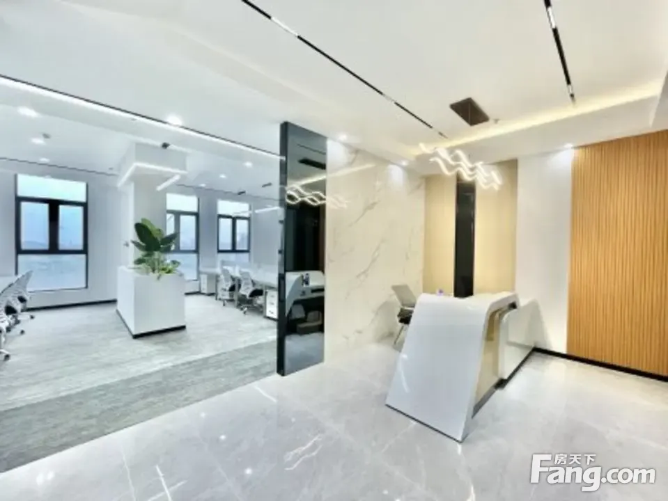 高新区产权·免佣选址!正对电梯口(4隔30工位)无空调加时费