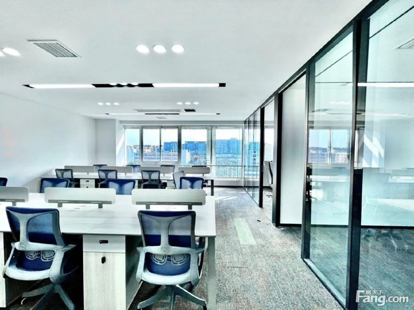 武侯新城吾悦广场旁丨武侯立交3隔间16工位丨园区空调自控