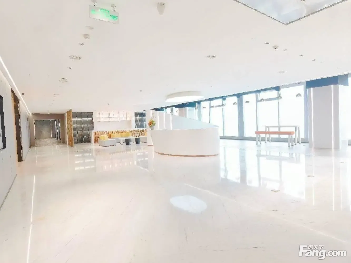 集团,国企,总部选址丨开发商直租,整层精装银泰中心金融城地铁