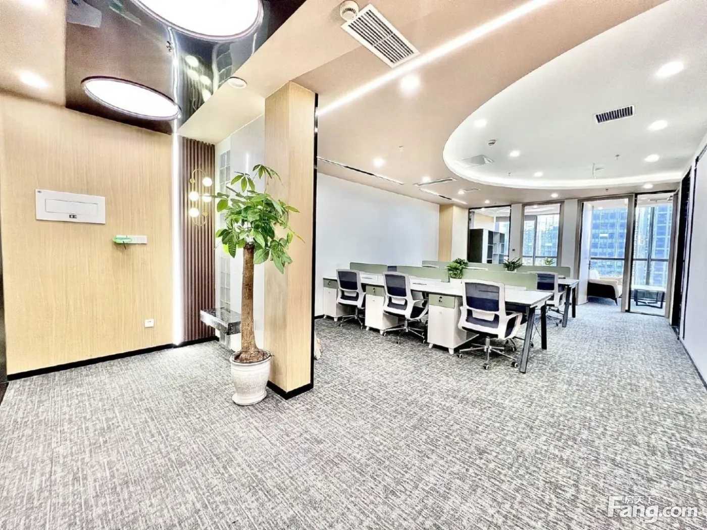 省体育馆华西坝商圈!精装小户3隔间12工位 繁华商圈俯瞰锦江