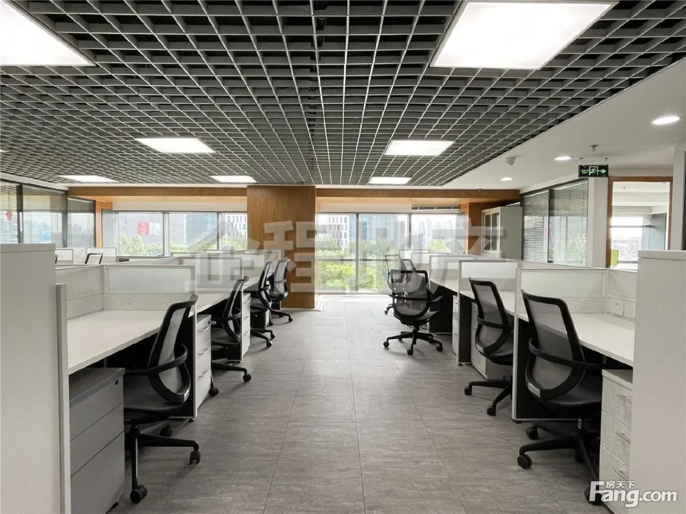 五环内泰禾银河财智中心丨万达商圈纯写375平精装 可分组