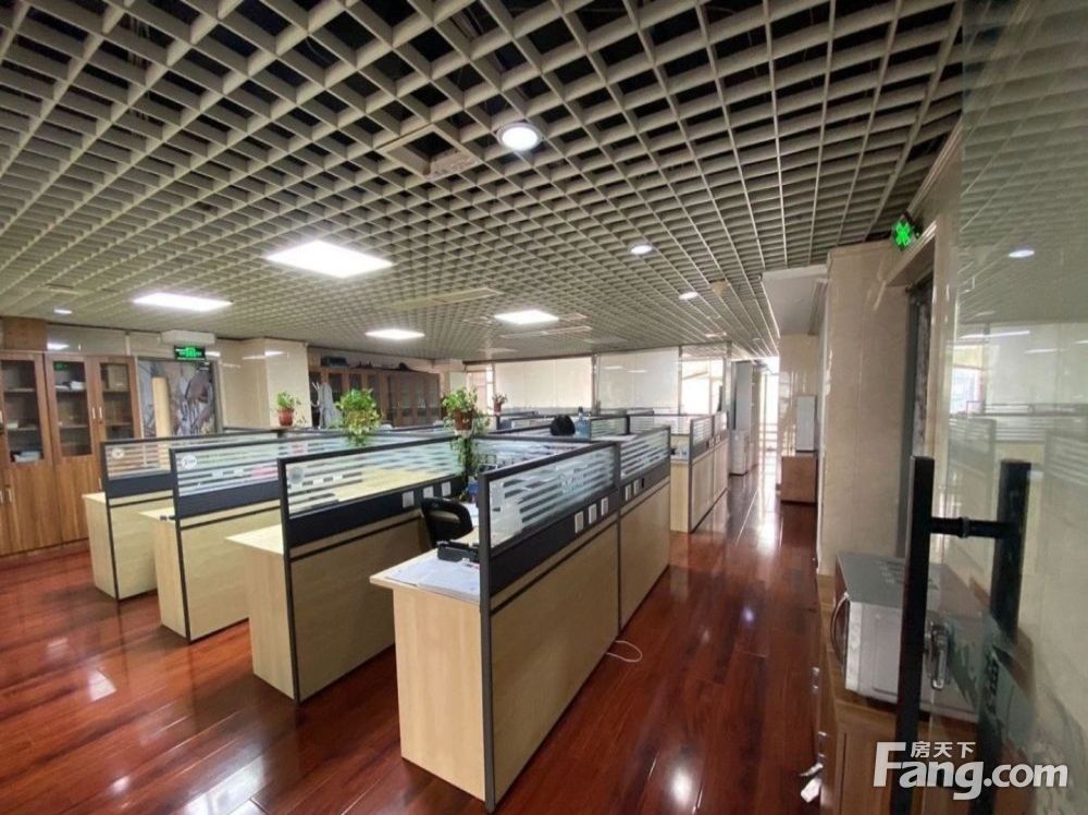 总部基地独栋 整层210平办公室 精装修带家具 汉威国际广场