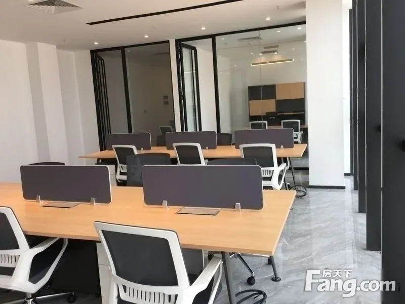 东三环十里河精装修带家具,公用休闲区,书吧