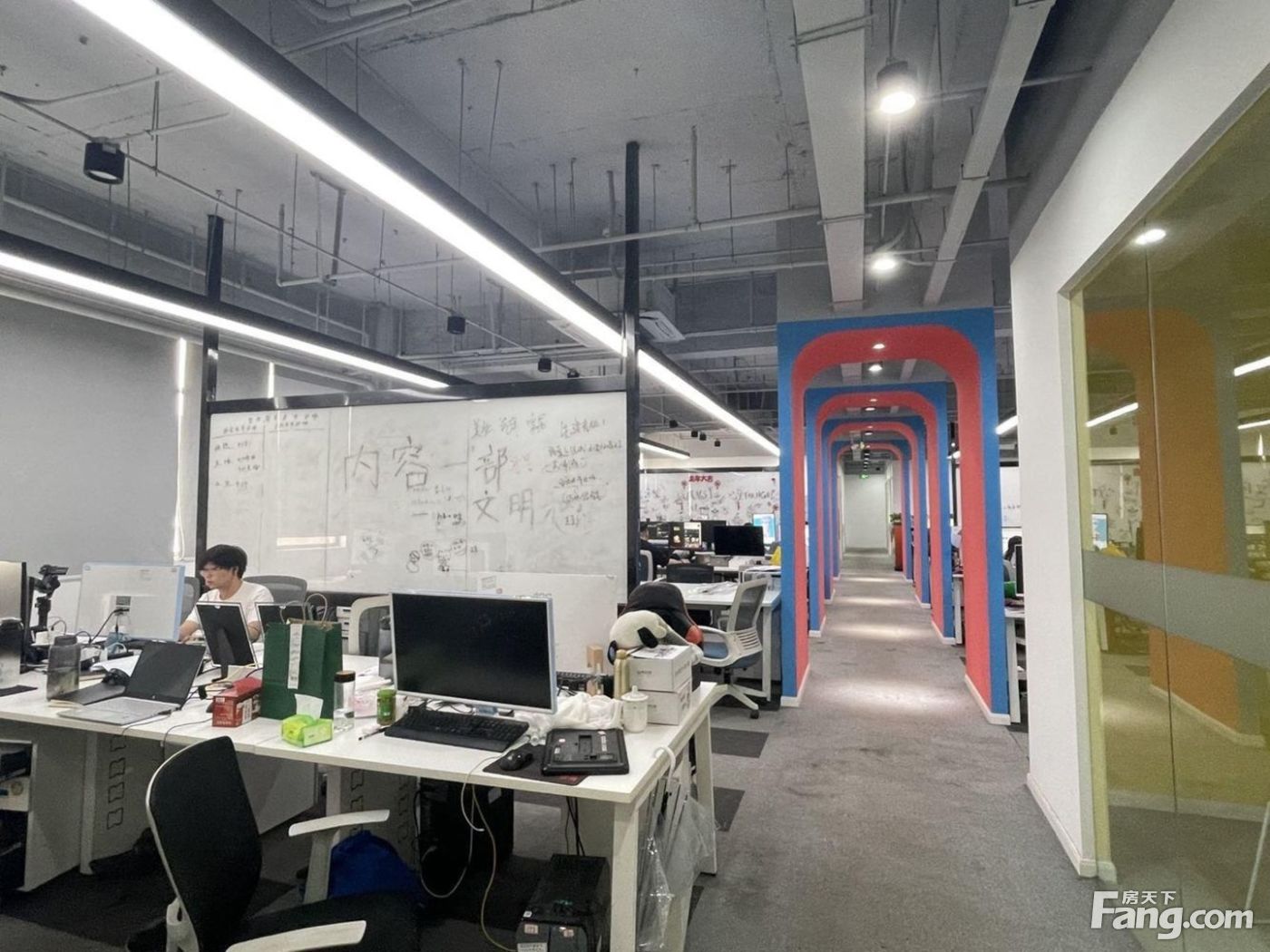 免佣!现在实拍所见即所得丨整层零公摊丨传媒直播文创不二选