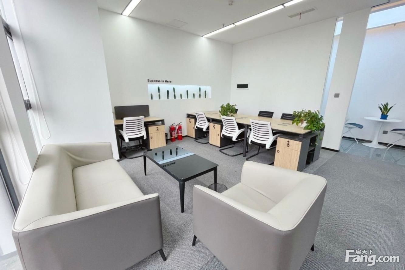 万年场 万象星座 2隔间12工位 24空调 光环中心华润