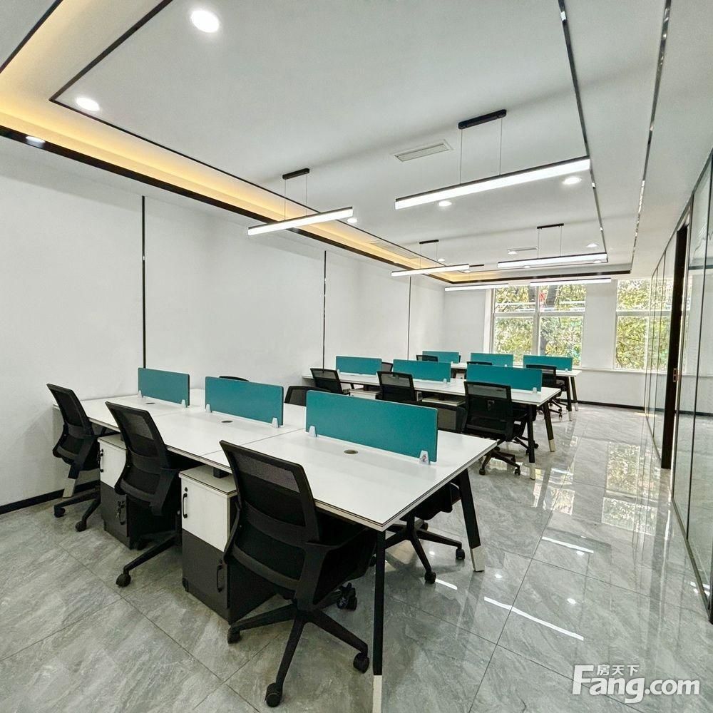 特价甩租!蜀汉路地铁口丨条件好谈丨24H空调丨3隔间18工位